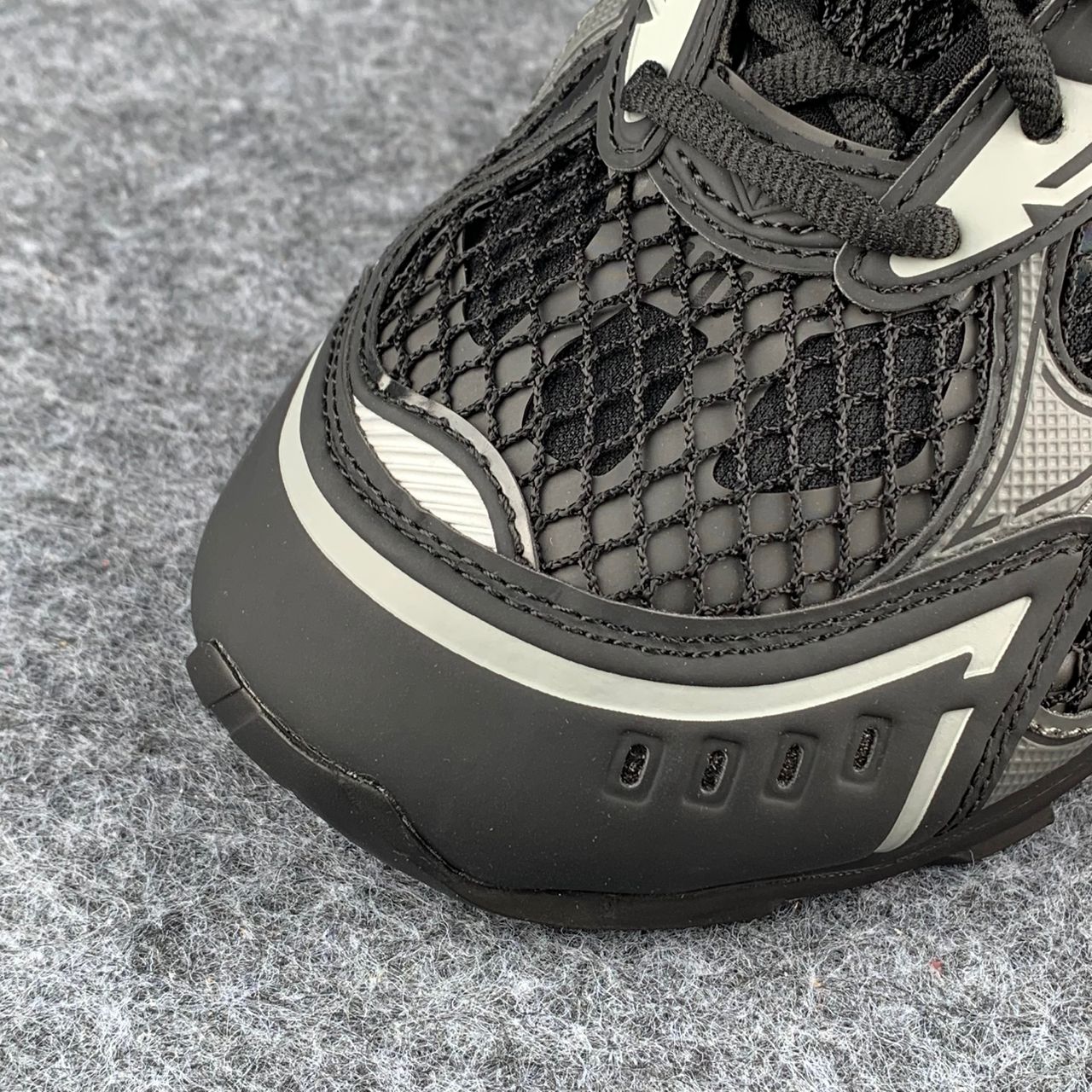 Bottega Veneta Orbit Sneaker 'Black'