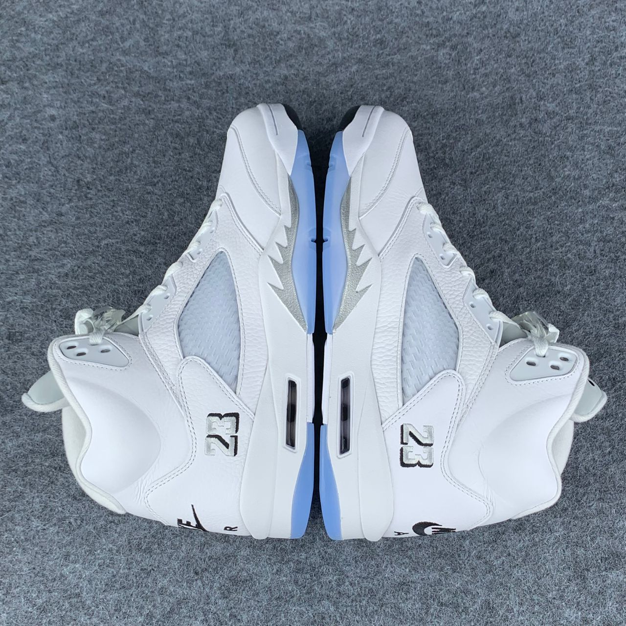 Jordan 5 Retro White Metallic (2026)