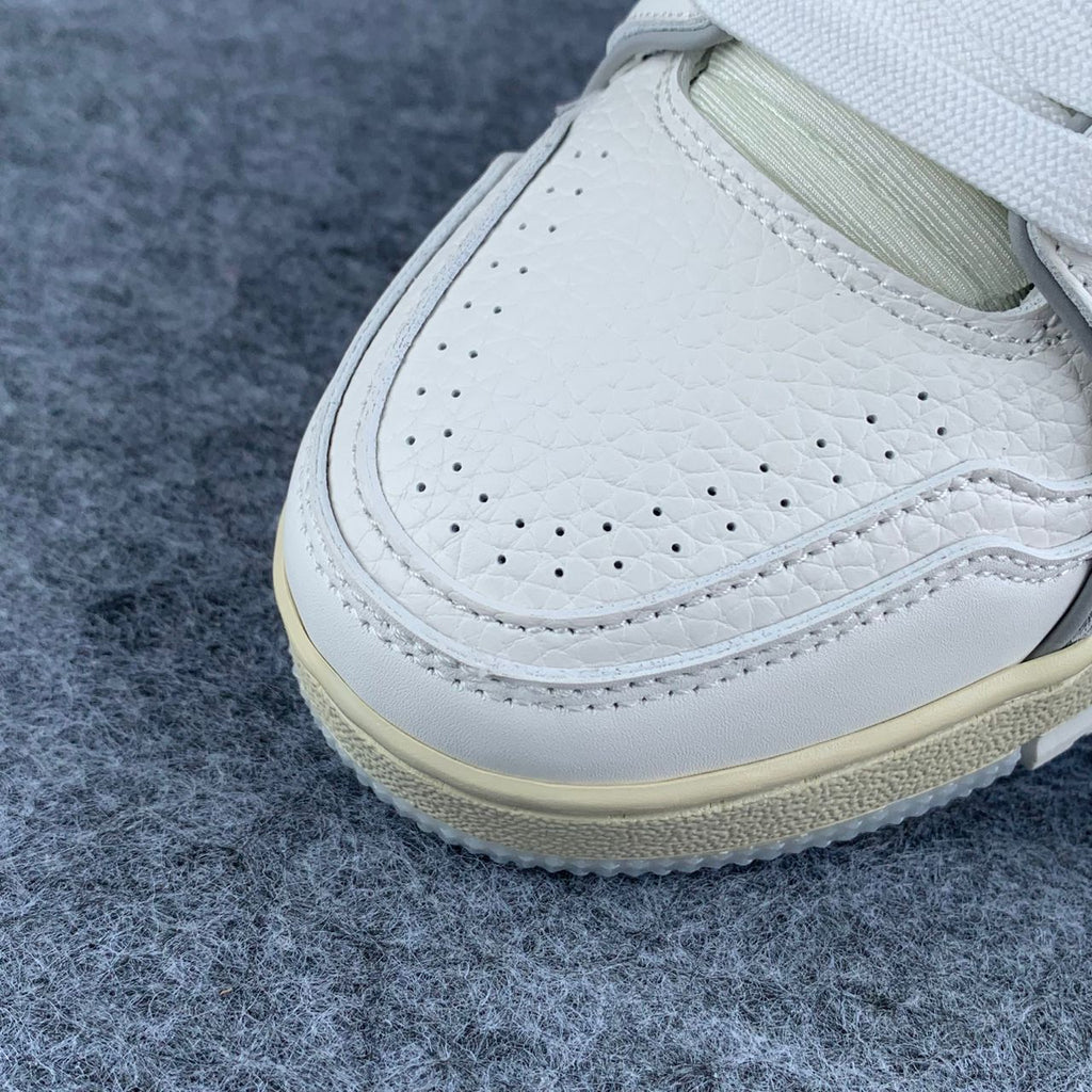 LV Trainer 'Cream White' (B-Grade Version)