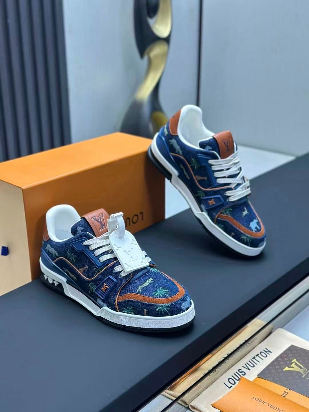 LV x The Darjeeling Limited LV Trainer