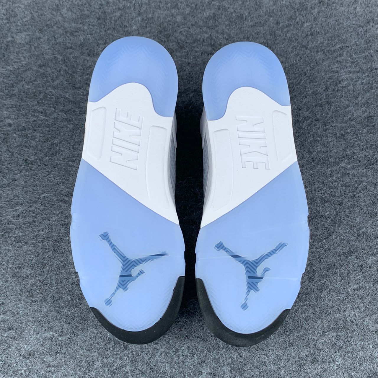 Jordan 5 Retro White Metallic (2026)