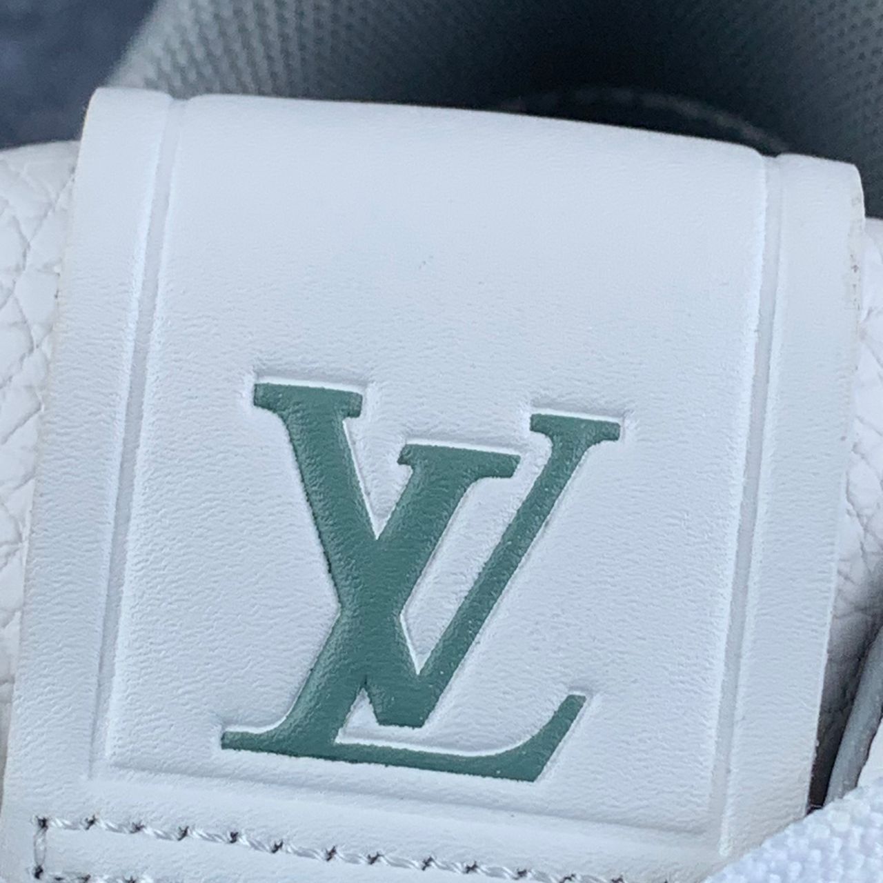 LV Trainer 'Cream White' (B-Grade Version)