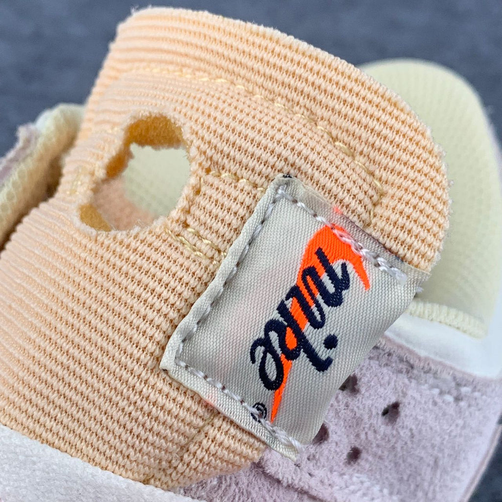 Off-White x Dunk Low 'Lot 17 of 50'