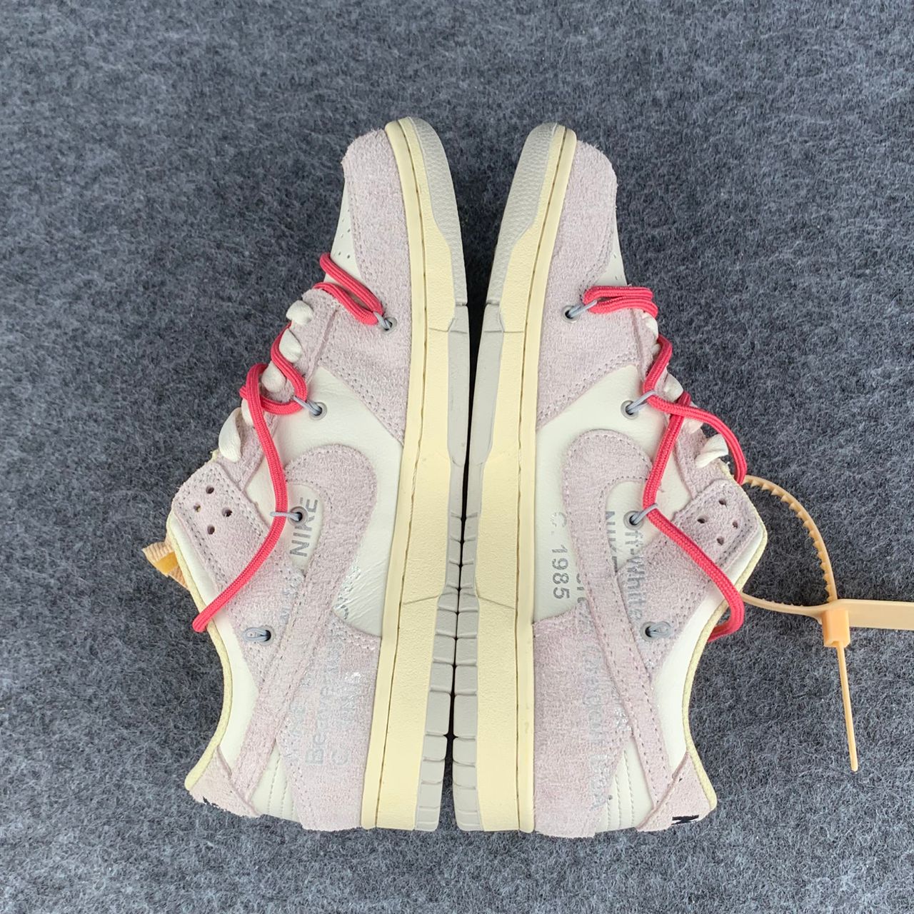 Off-White x Dunk Low 'Lot 17 of 50'