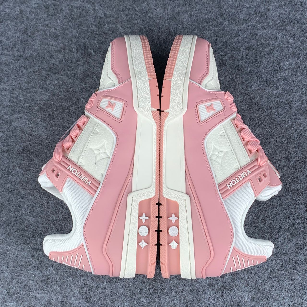 WMNS LV Trainer ‘Rose’  (B-Grade Version)