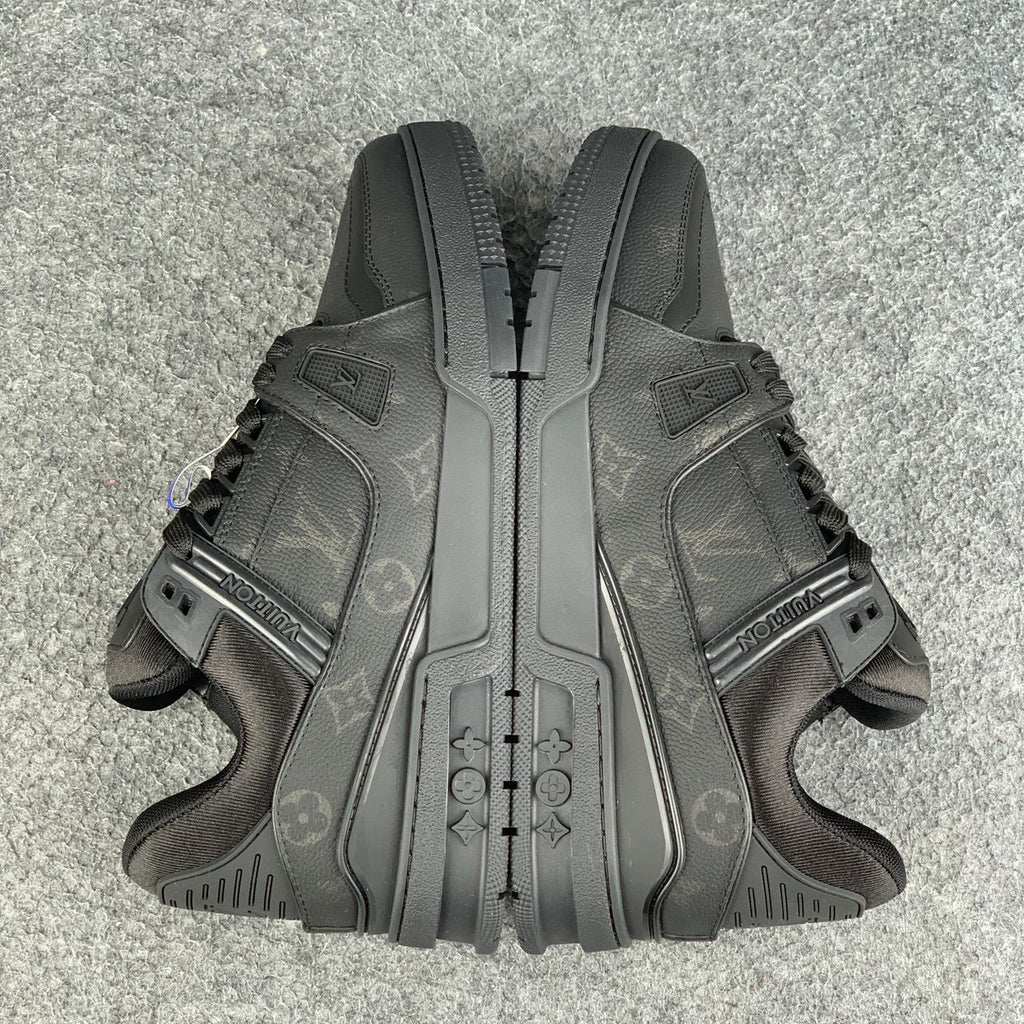 LV Trainer 'Black Monochrome'