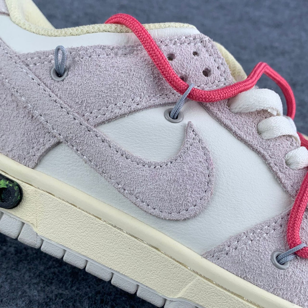 Off-White x Dunk Low 'Lot 17 of 50'