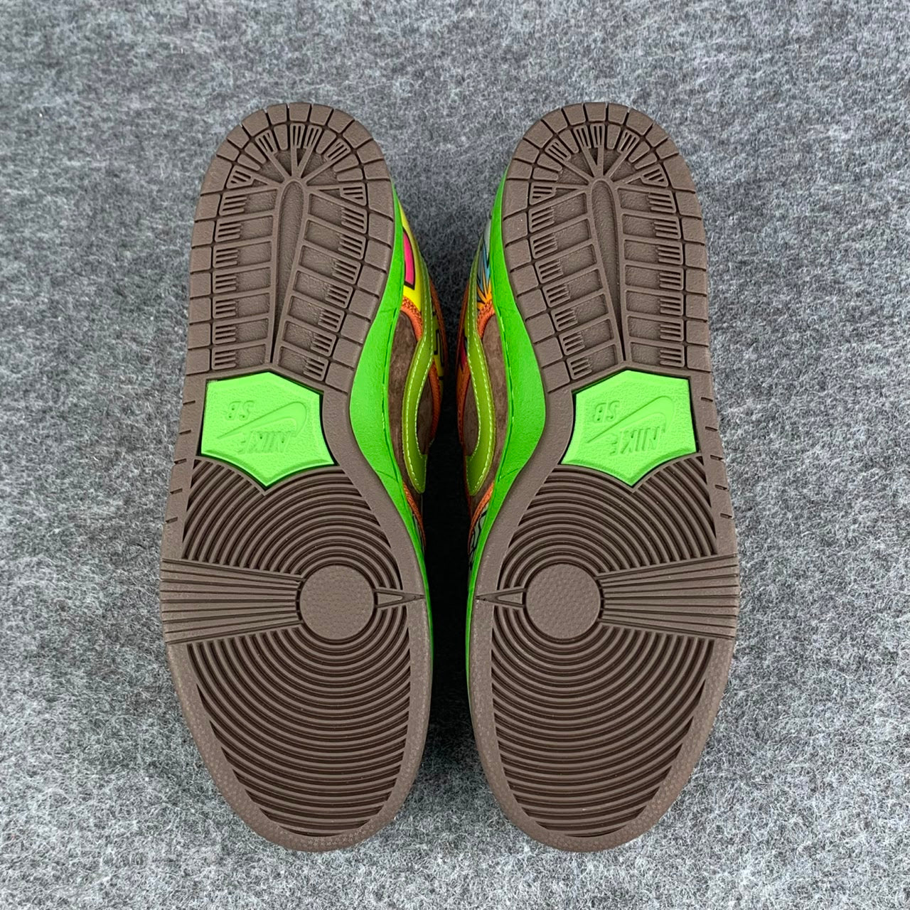 Dunk Low Premium SB QS 'De La Soul'